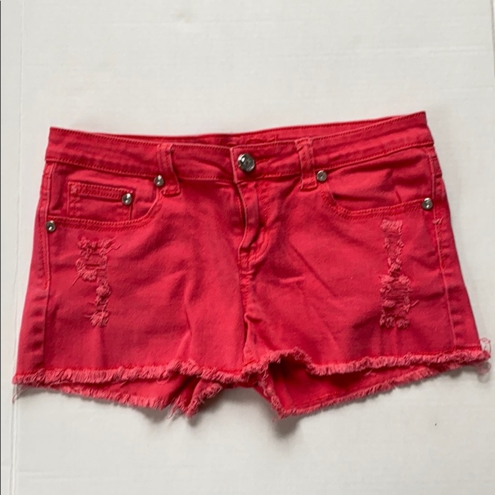 Rue 21 Women’s Pink Distressed Shorts Size 7/8